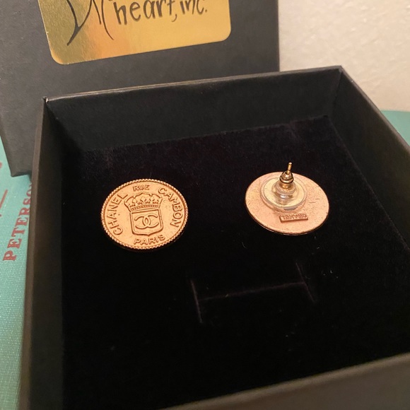 unique, vintage, up-cycled, chic apparel buttons stud earrings - Picture 4 of 6